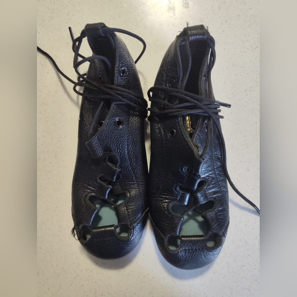 Hullachan Leather Irish Dance Ghillies Girls UK Size 13 W